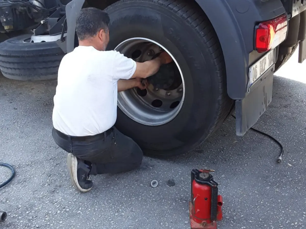 Horasan Oto Lastikçi